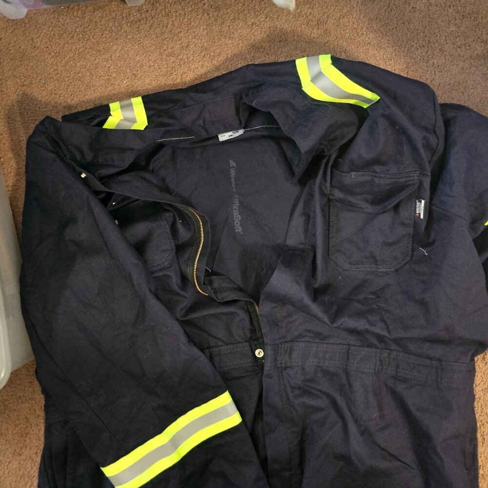FR Reflctive coveralls size 3Xl